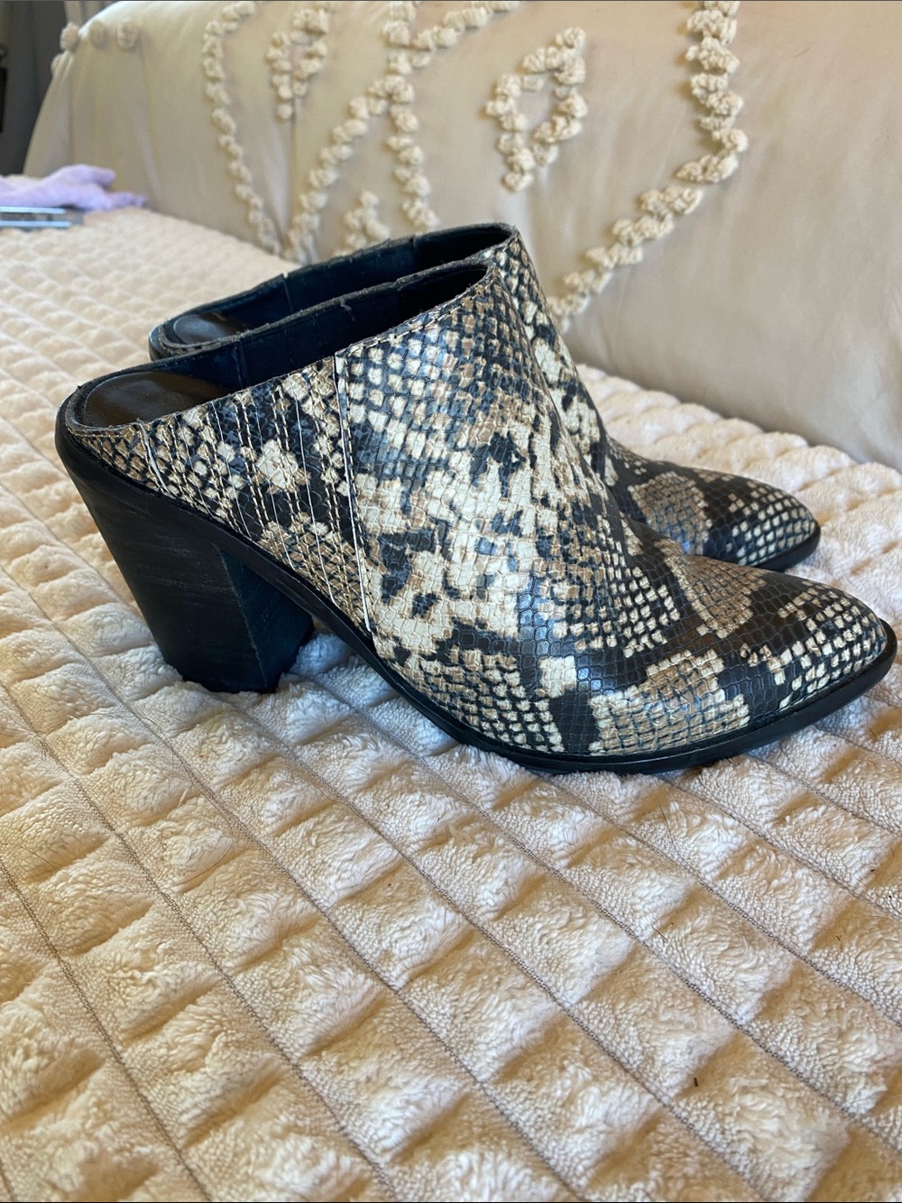 Treasure & Bond Snake-Print Slip-On Mules in Black and Cream